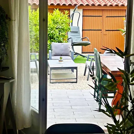 Jolie Maison 2 Faces, 2 Chambres, Jardin Aménagé *
